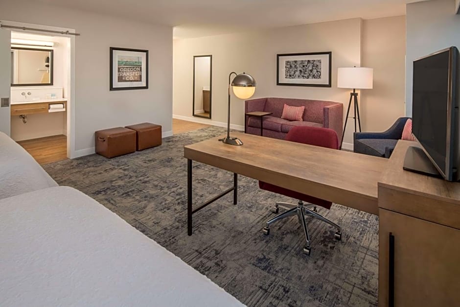 Hampton Inn And Suites By Hilton Portland-Pearl District