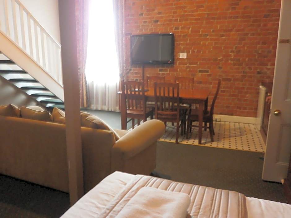 Central Springs Inn