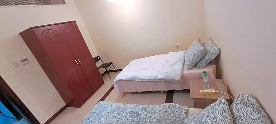 Top House Zayed Airport AUH