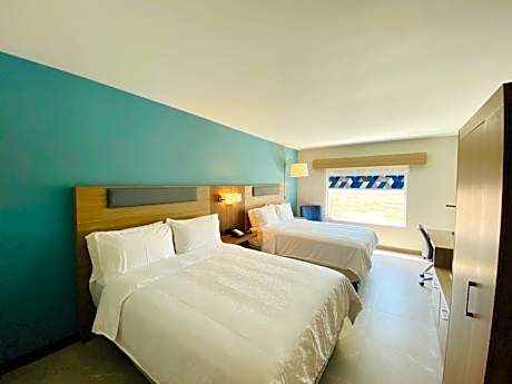 Standard Room with Two Queen Beds