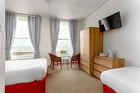 Triple Room with Sea View