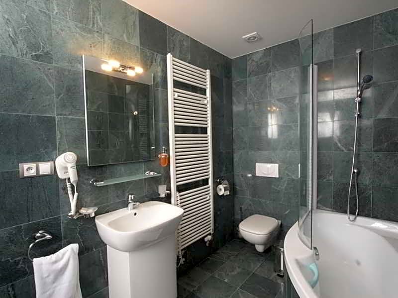 Residence U Cerne veze