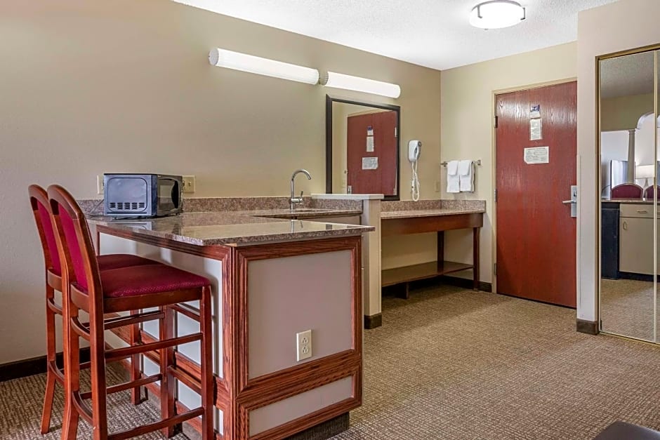 Comfort Suites Grandville