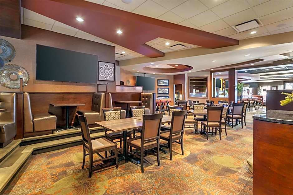 Best Western Cold Lake Inn