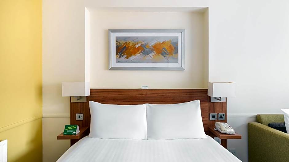 Holiday Inn Swindon By IHG