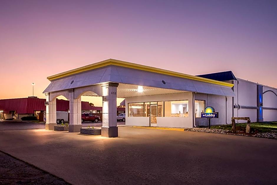 Days Inn by Wyndham Salina South