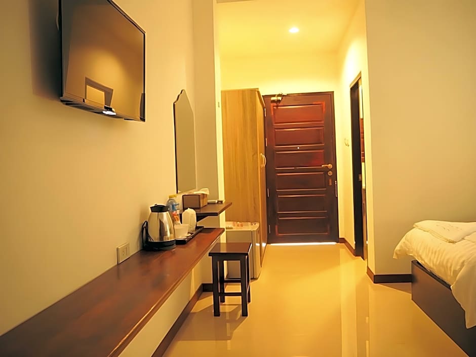 Dongsay Hotel Thakhek