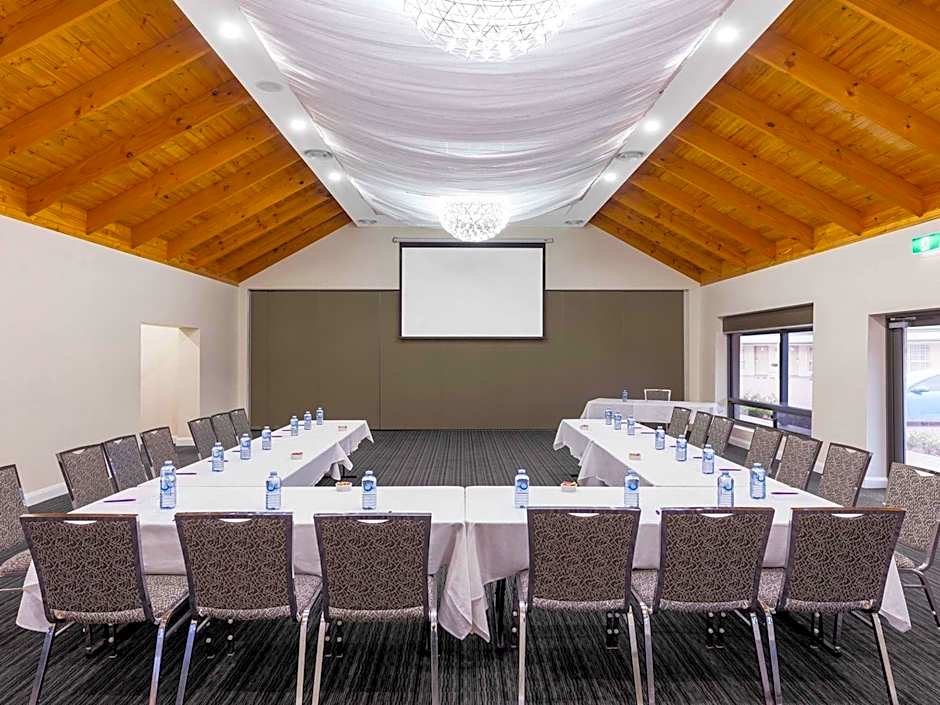Mercure Goulburn