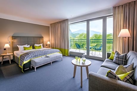 Junior Suite with Golf View