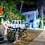 Duval Inn - Key West