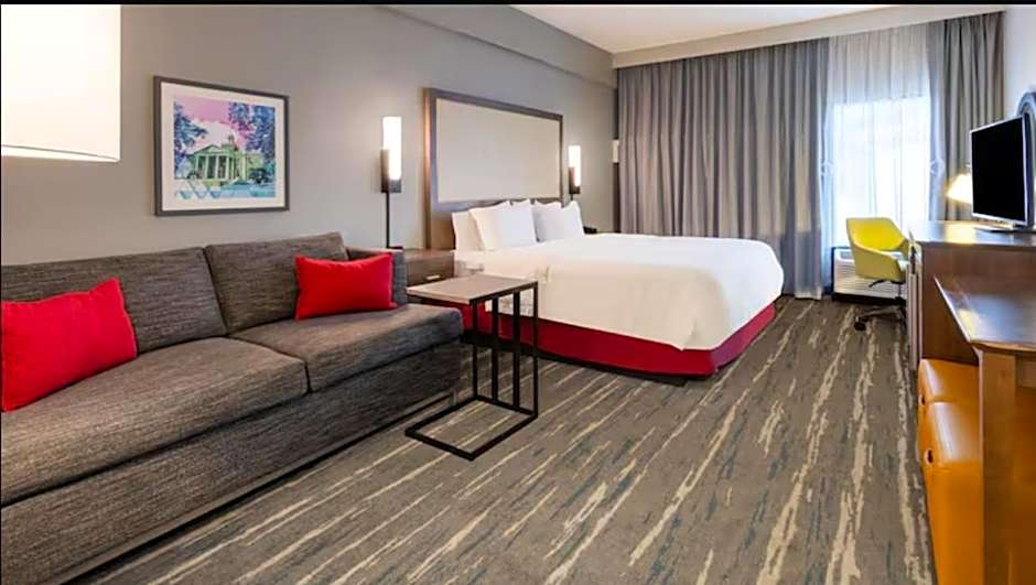 Hampton Inn By Hilton Commerce