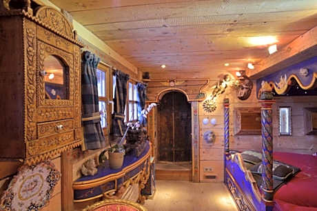 Suite with Hot Tub