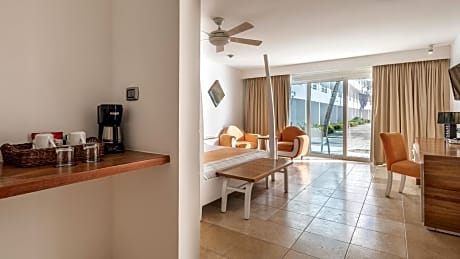 Deluxe Room (2 Adults)