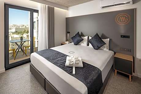 Executive One Bedroom Suite - City View