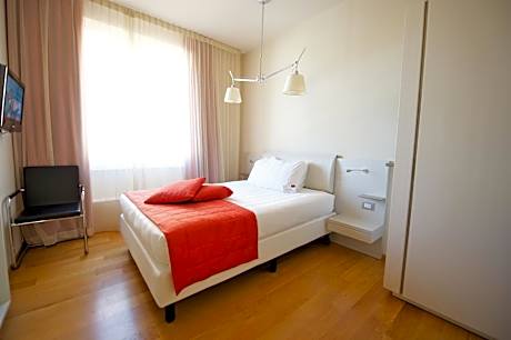 Classic room with 1 French bed