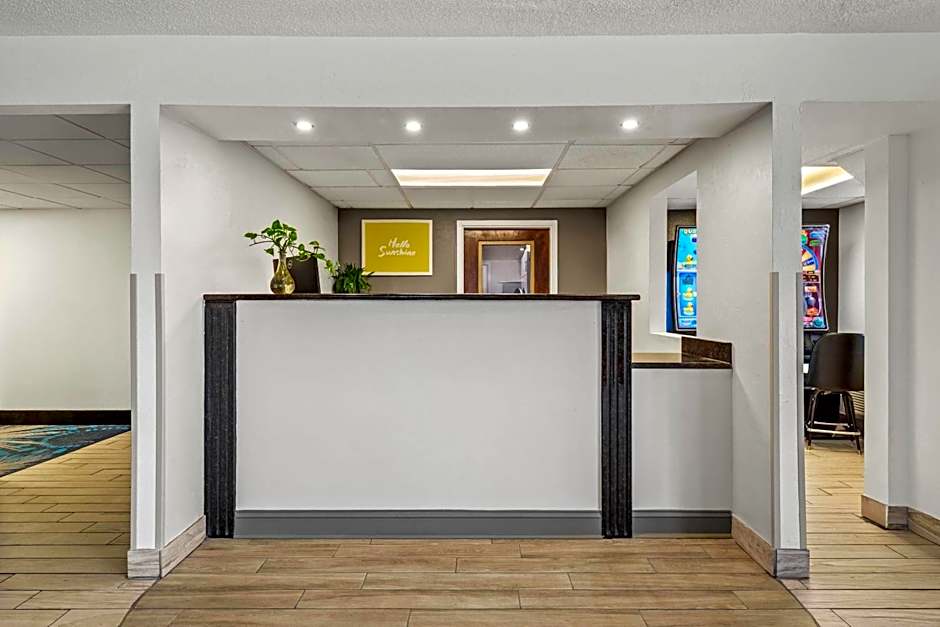 Days Inn by Wyndham Lancaster PA Dutch Country