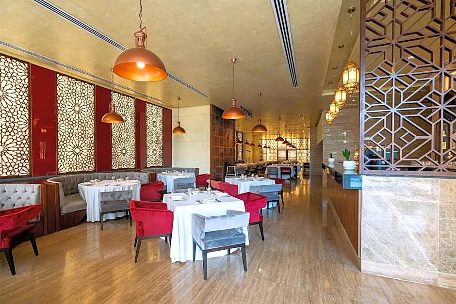 Radisson Hotel Muscat Panorama