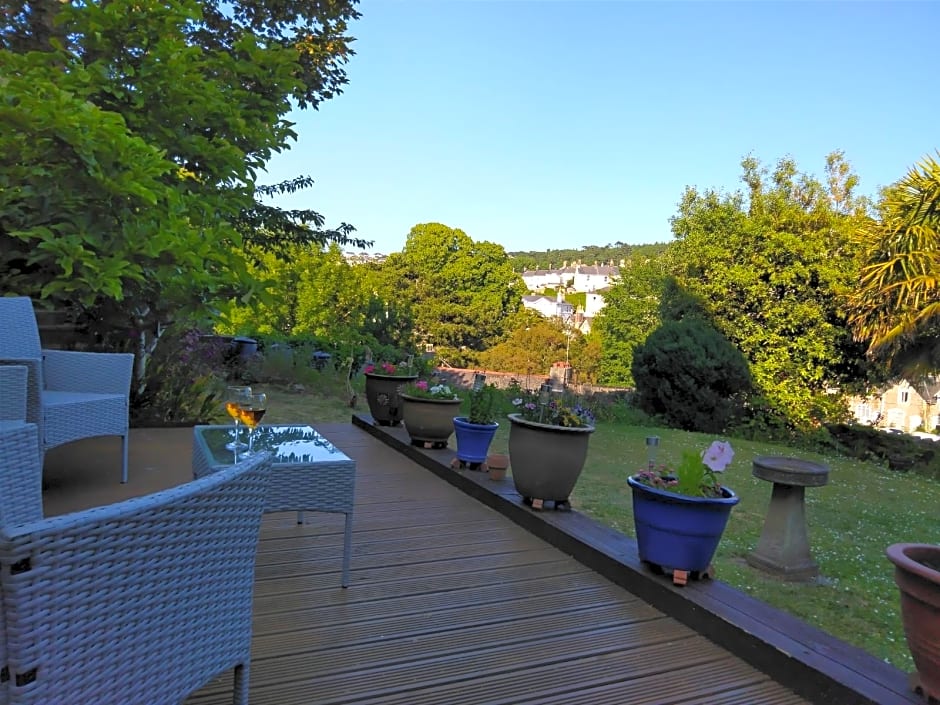 Barclay Court Guest House