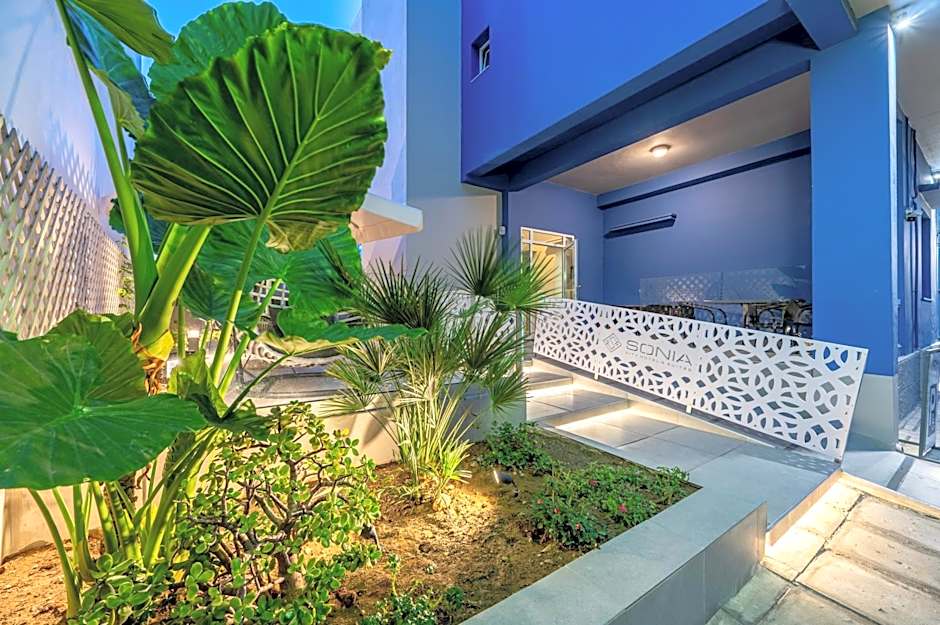 Sonia Hotel & Suites - Adults Only