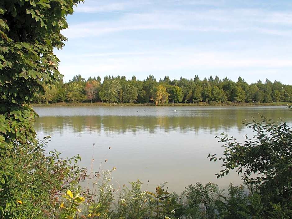 Holiday Inn Express Sarnia - Point Edward By IHG