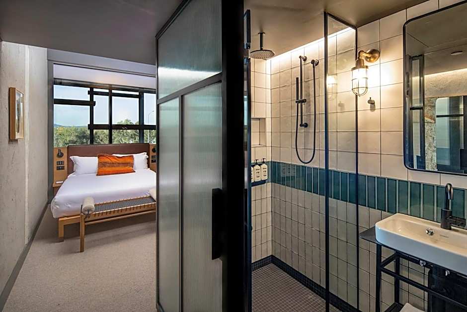 Ovolo Canberra, a Wyndham Hotel