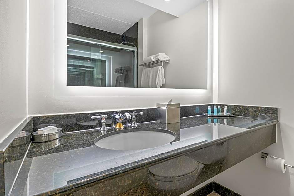 Woodcliff Hotel And Spa