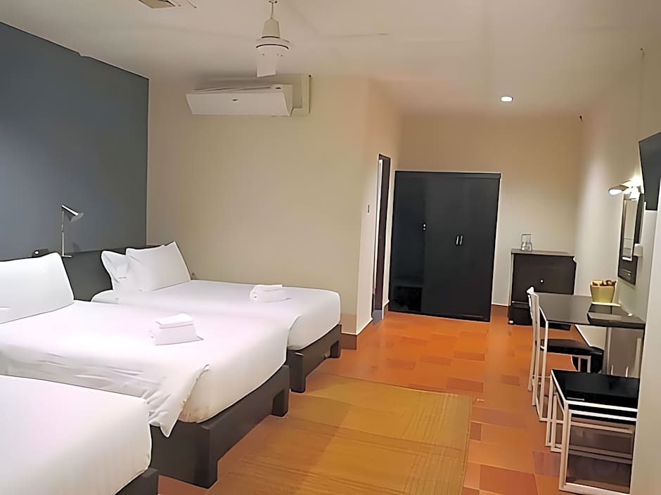 Pakse Hotel & Restaurant