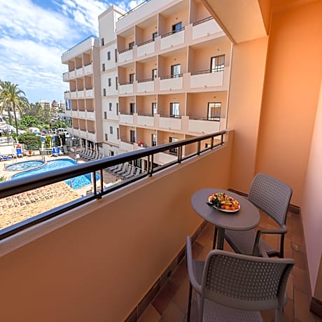 DOUBLE SUPERIOR POOL VIEW  WITH BALCONY 1 ADULT+1 CHILDREN
