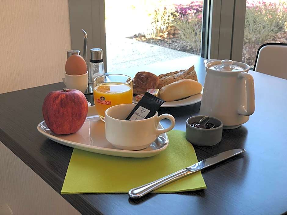 Brit Hotel Mayenne
