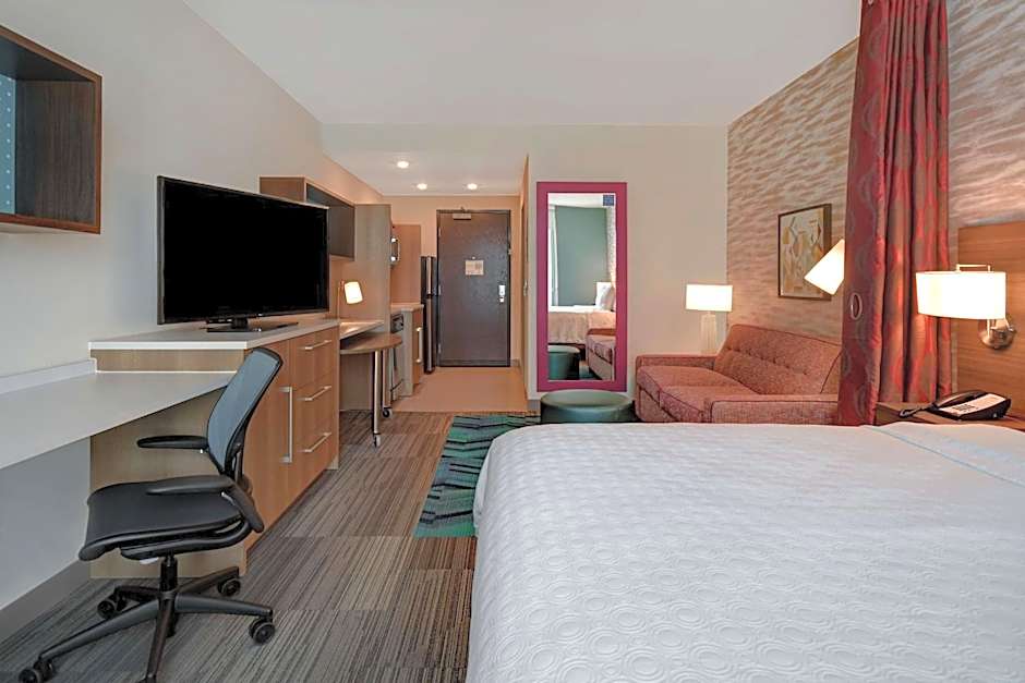 Home2 Suites by Hilton Kalamazoo Downtown, MI