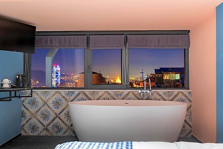 Vera Hills Boutique Hotel