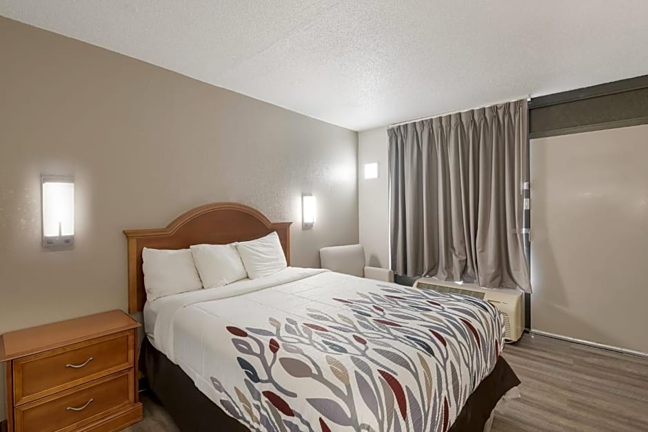 Red Roof Inn Lenoir