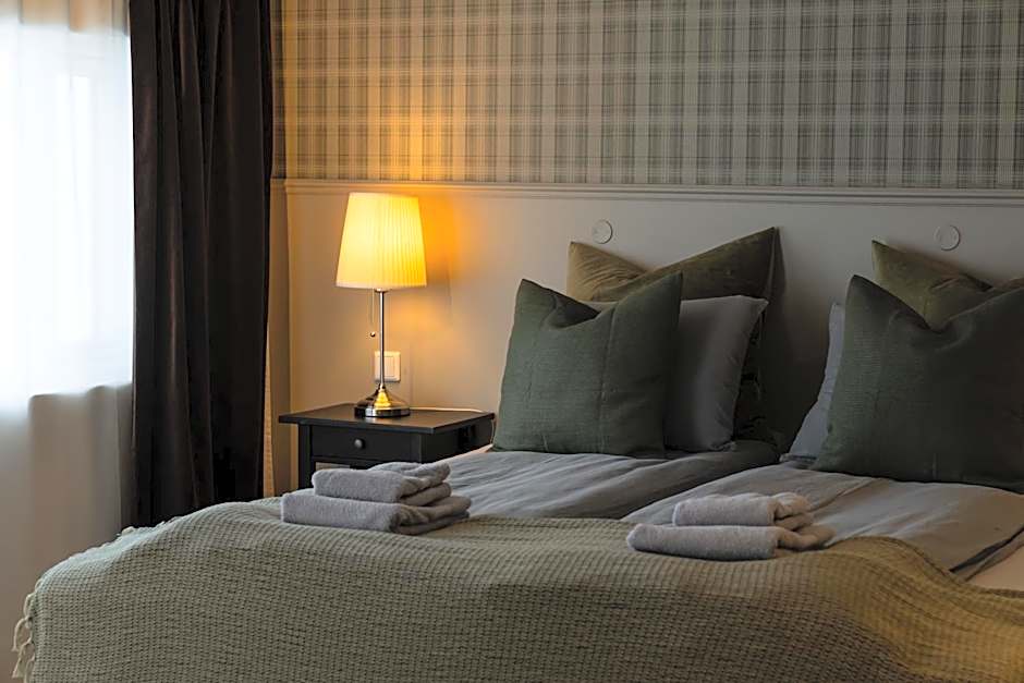 HOTEL SNAEFELLSNES formally Hotel Rjukandi