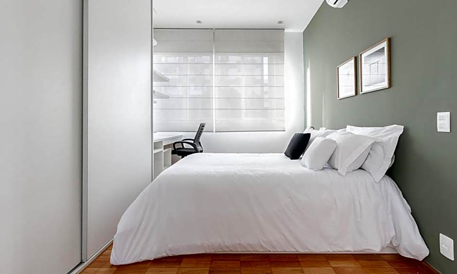 Tabas Maravilhoso apê 3 quartos Leblon LB0035