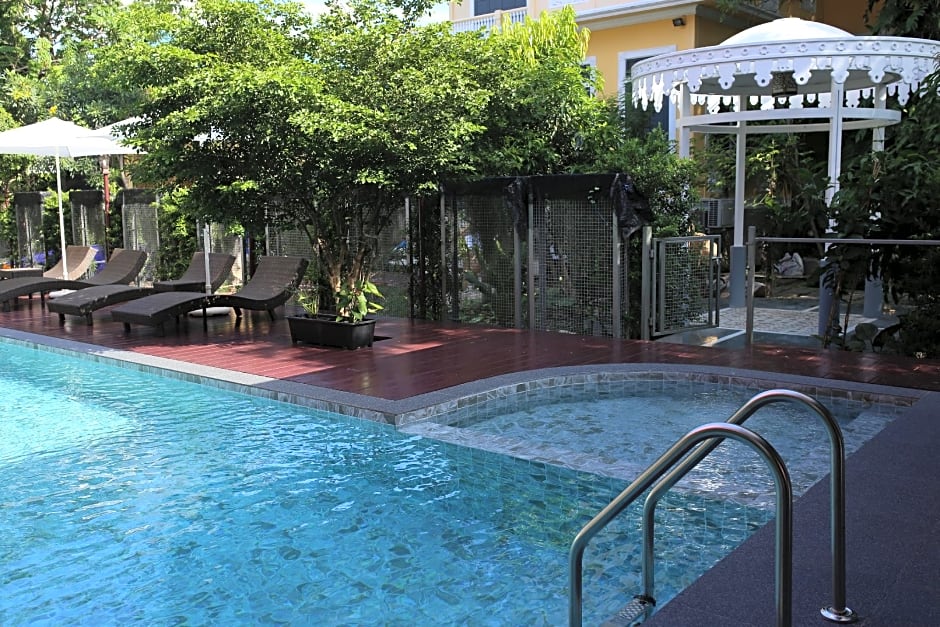 Baan Chao Khun Hotel 