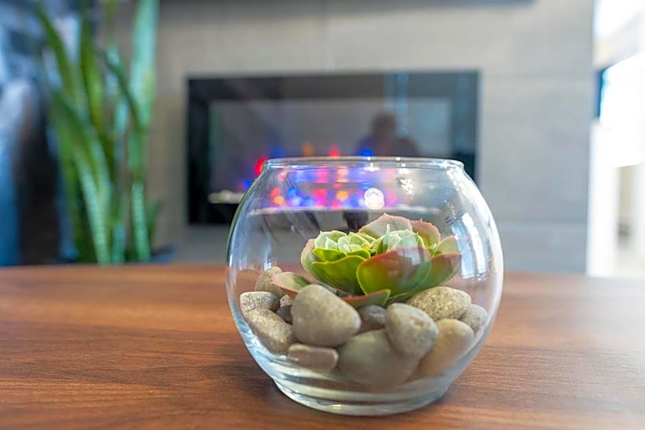 The Francis Boutique Inn