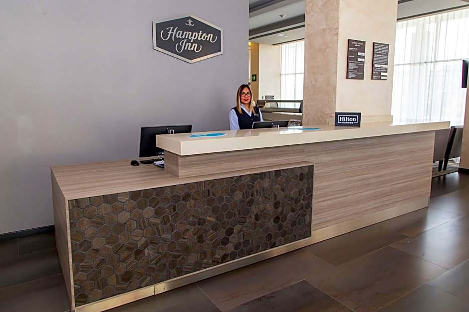 Hampton Inn & Suites By Hilton Puebla