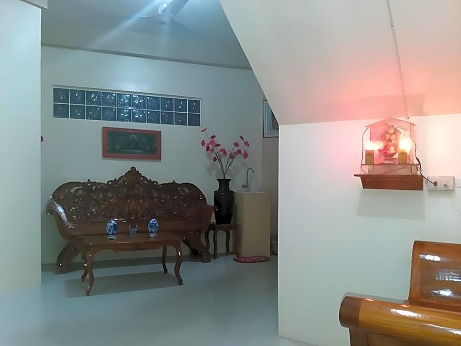 Aranas-Carillo Travellers Inn