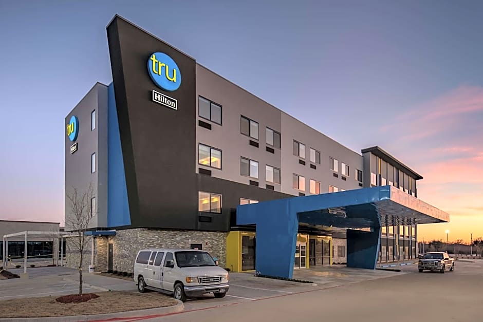 Tru by Hilton Garland, TX