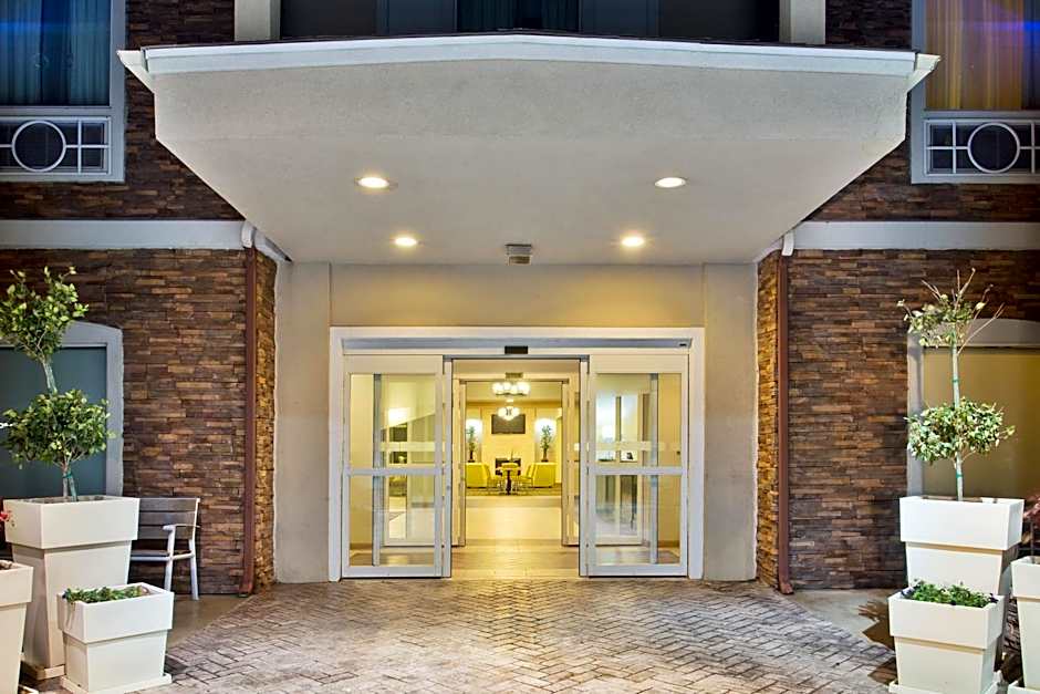 Holiday Inn Express Hotel & Suites Alvarado By IHG