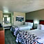 Red Roof Inn Shamrock