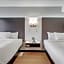 Days Inn & Suites by Wyndham Niagara Falls/Buffalo