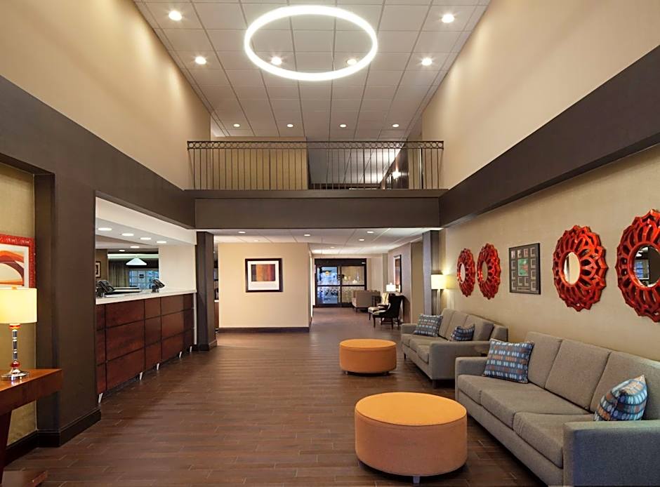 Hampton Inn By Hilton Charleston-Southridge