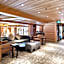 Moose Hotel and Suites