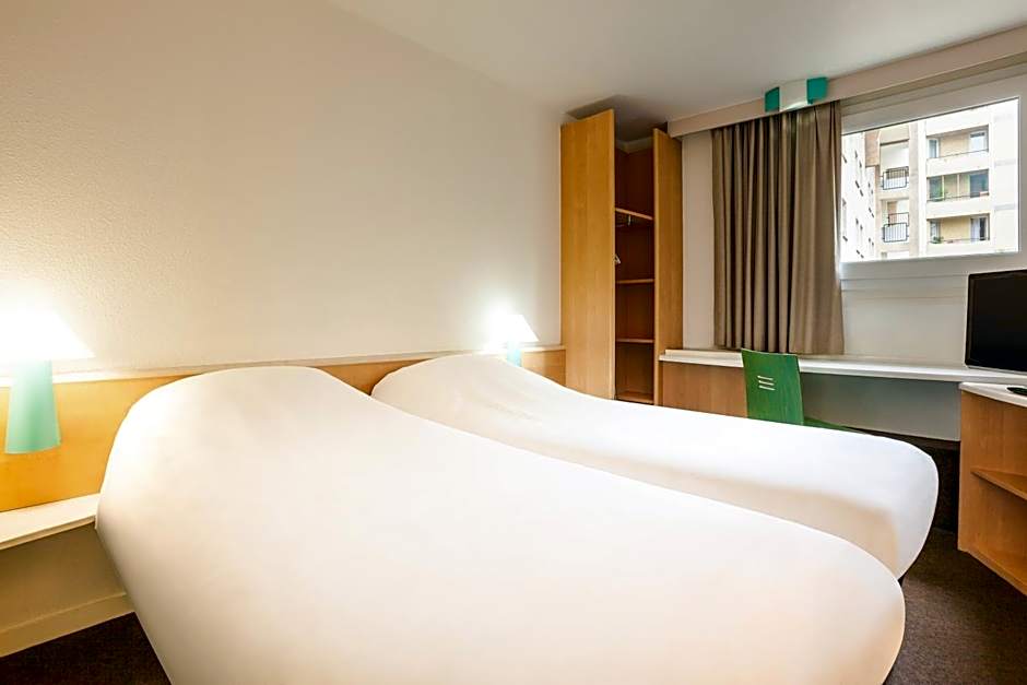 ibis Dieppe Val Druel