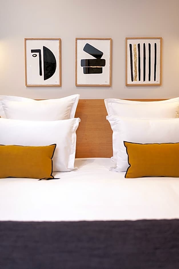 Tinah Paris, Champs Elysées