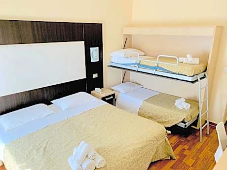 Triple Room with Balcony