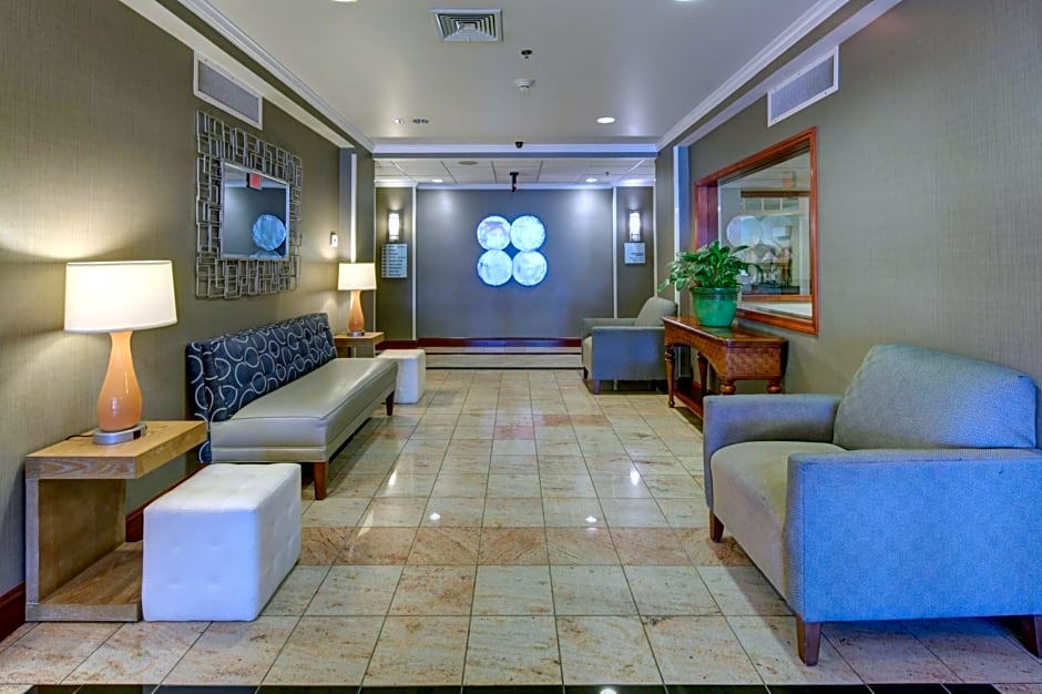 Holiday Inn Express Hotel & Suites Emporia By IHG