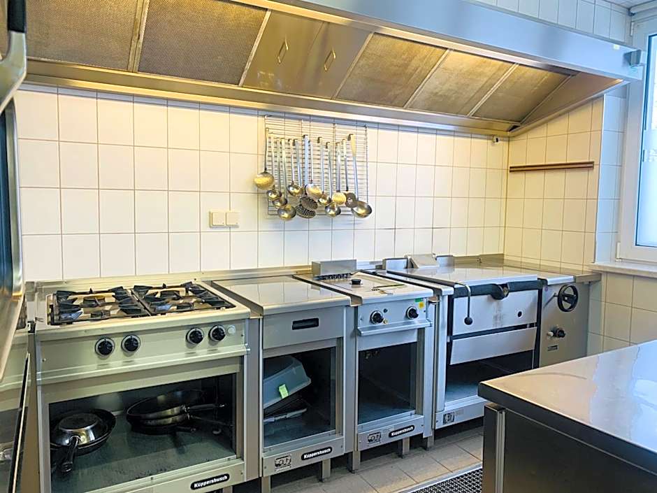 Haus Rosenbaum Gruppenhaus- Begegnungsstätte - Pension