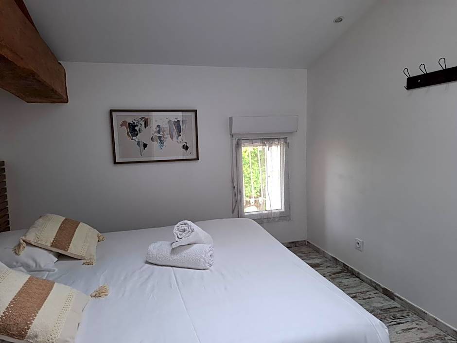 Chambres d'Hôtes Château Pierre de Montignac